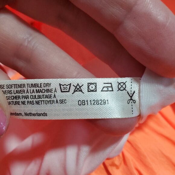 FREE PEOPLE FP MOVEMENT NWOT The Way Home Shorts 2" HR Neon Orange Women's XL - Picture 11 of 16